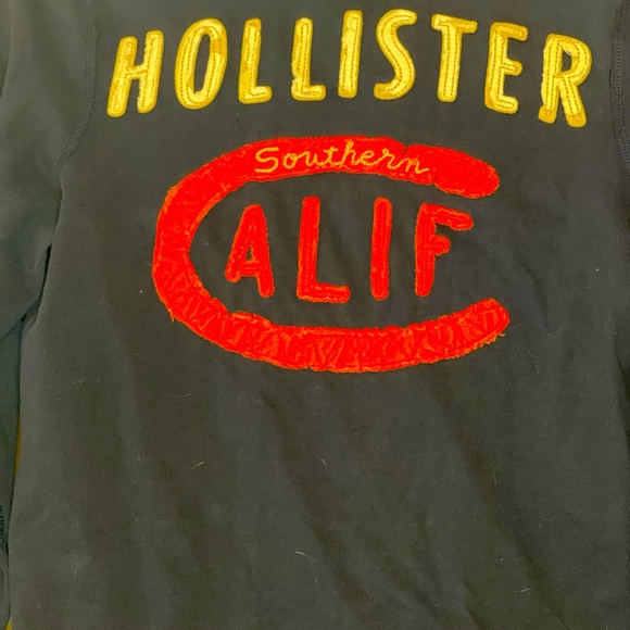 Hollister Men’s Long Sleeve T-shirt - Picture 3 of 3